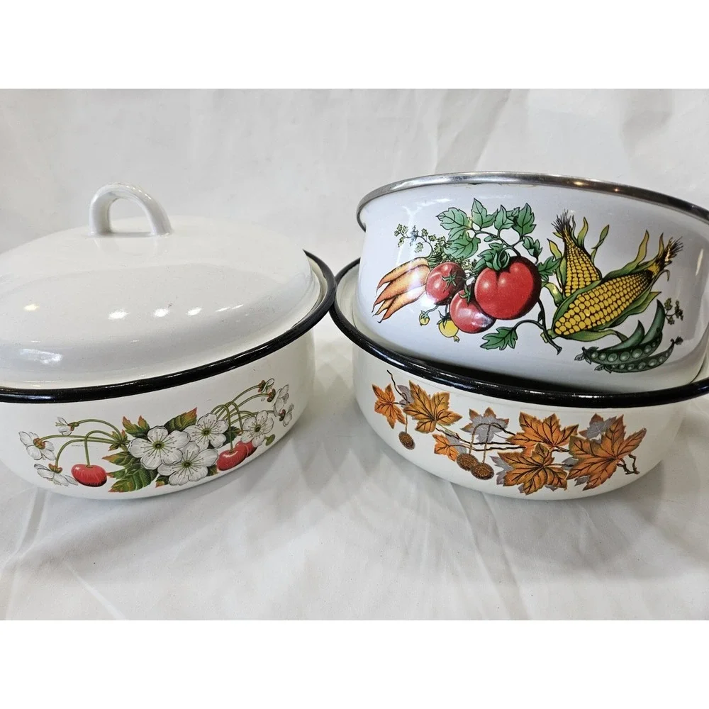 3 Vintage Enamel Metal Mixing Nesting Bowls Kitchen Strawberry Vegetables Fall